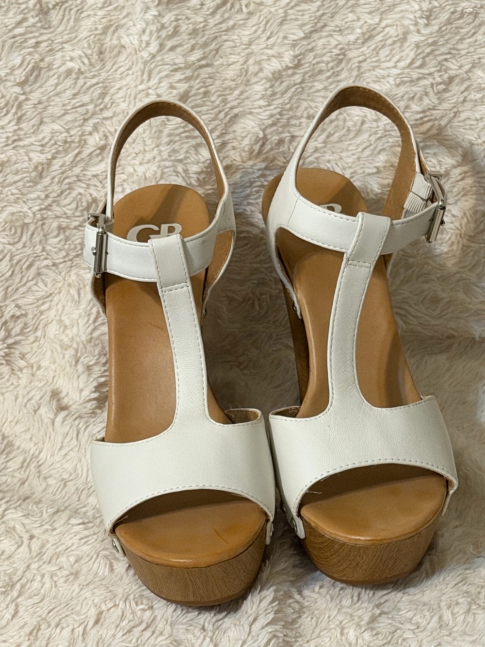 Gianni BiininWhite Studded Platforms 9.5